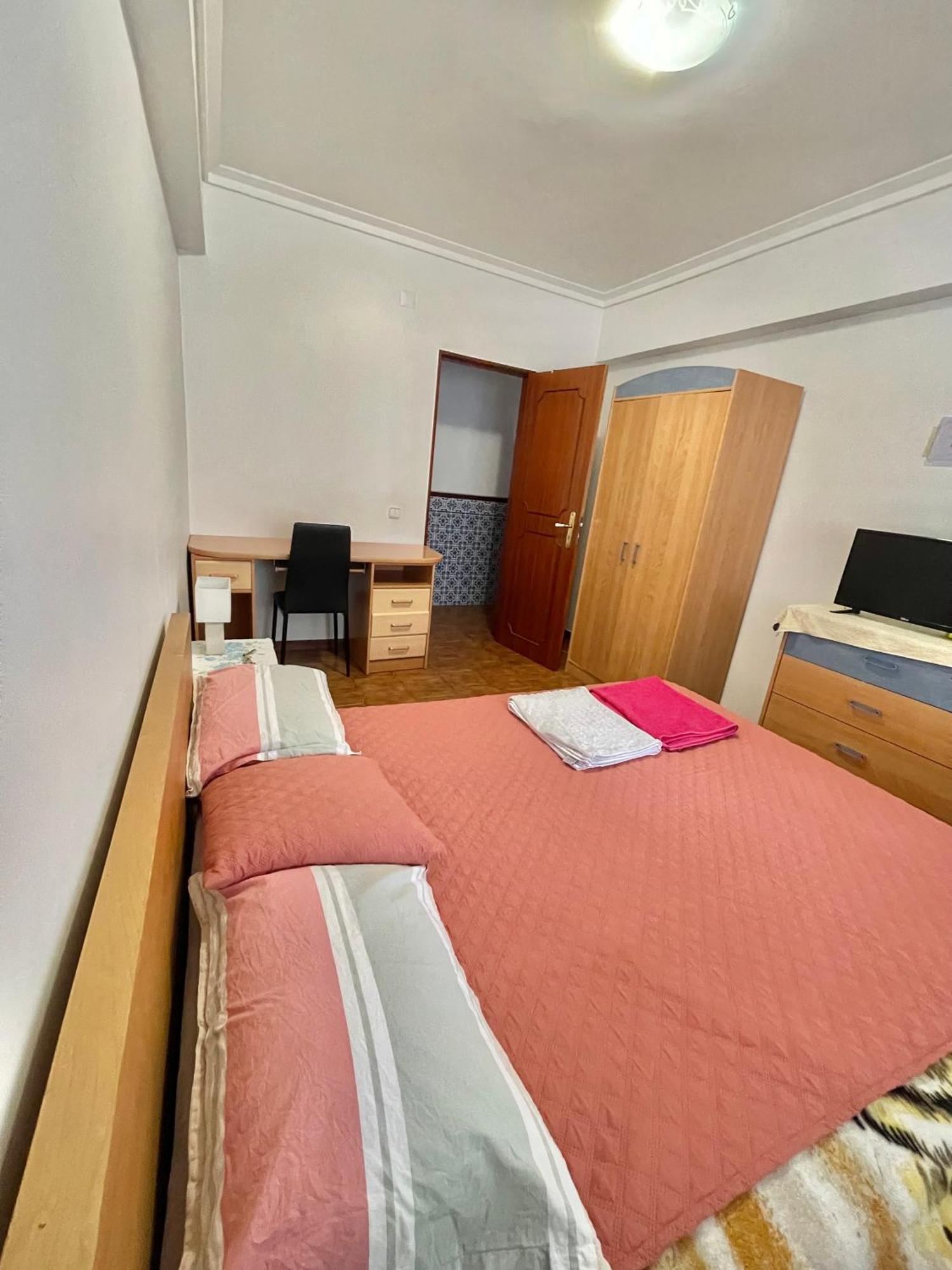Quarto De Casal Acolhedor Laranjeiro  Exterior photo