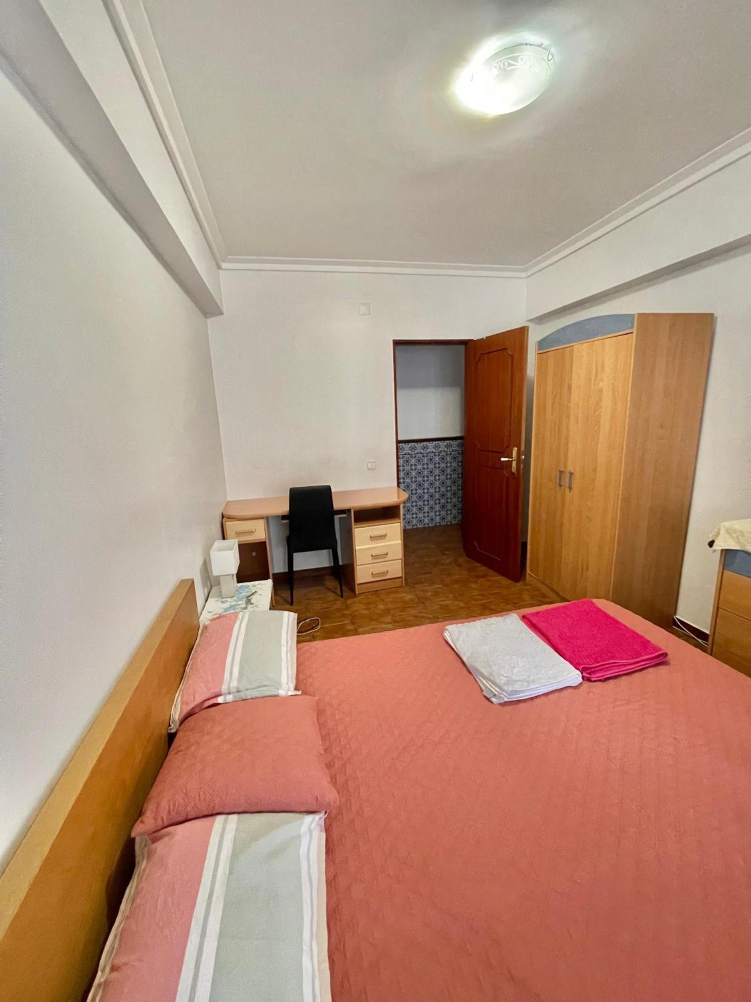 Quarto De Casal Acolhedor Laranjeiro  Exterior photo