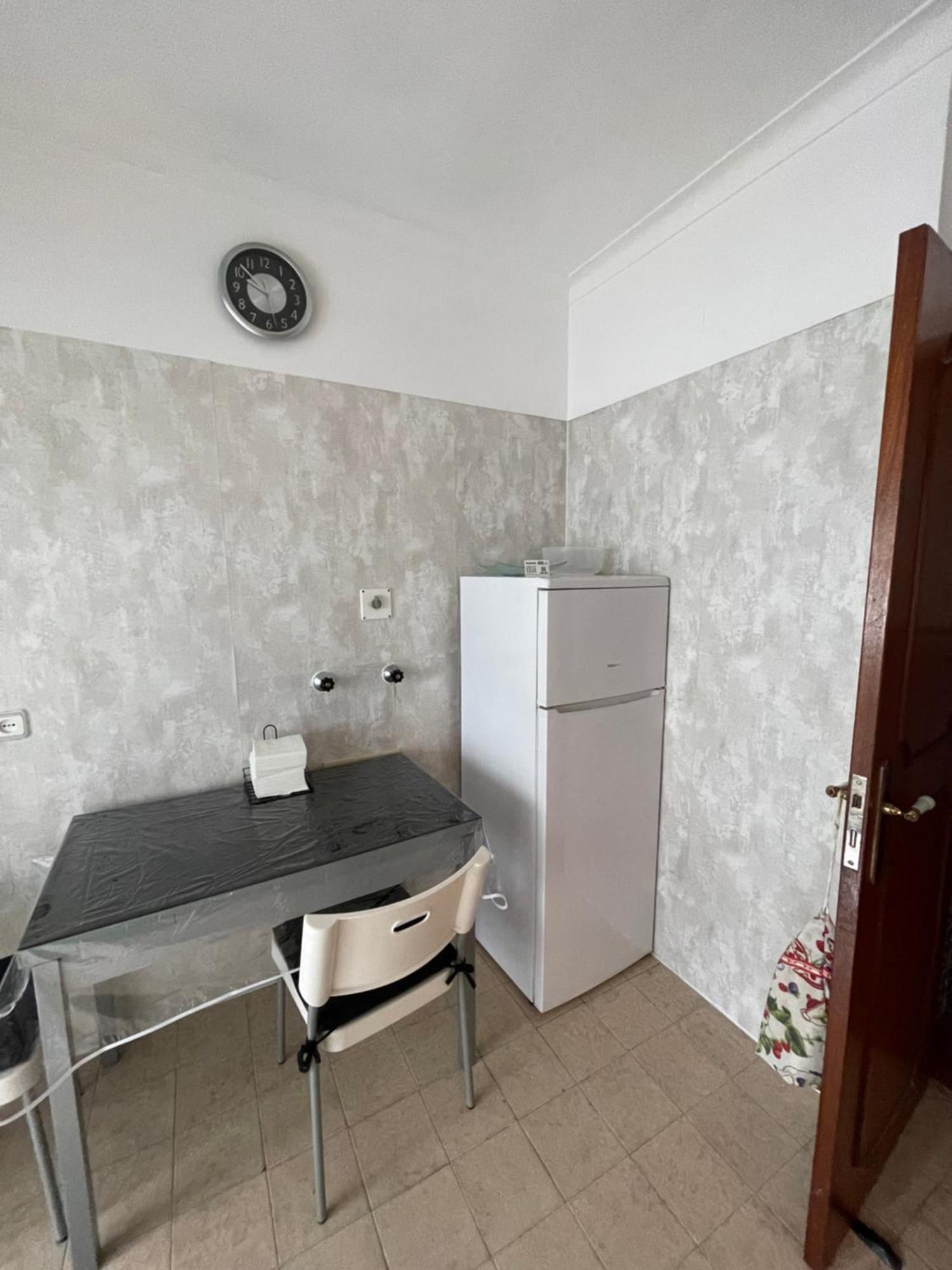 Quarto De Casal Acolhedor Laranjeiro  Exterior photo